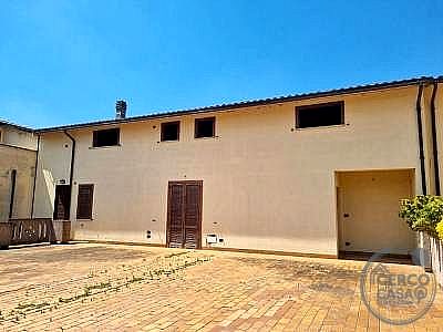 VILLA A SCHIERA VENDITA PERUGIA FERRO DI CAVALLO · foto 37
