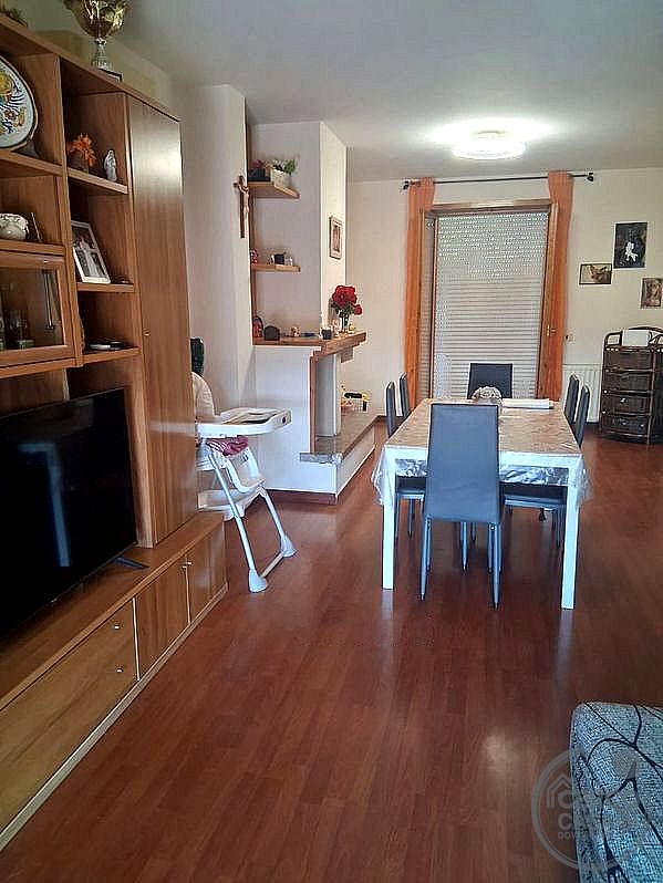 VILLA A SCHIERA VENDITA PERUGIA FERRO DI CAVALLO · foto 4