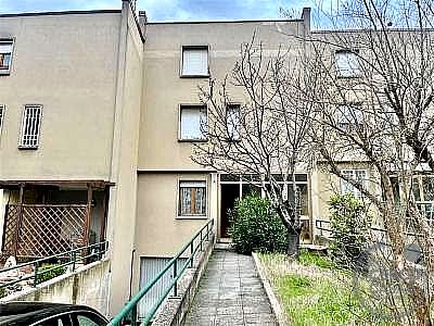 VILLA A SCHIERA VENDITA PERUGIA FERRO DI CAVALLO · foto 40