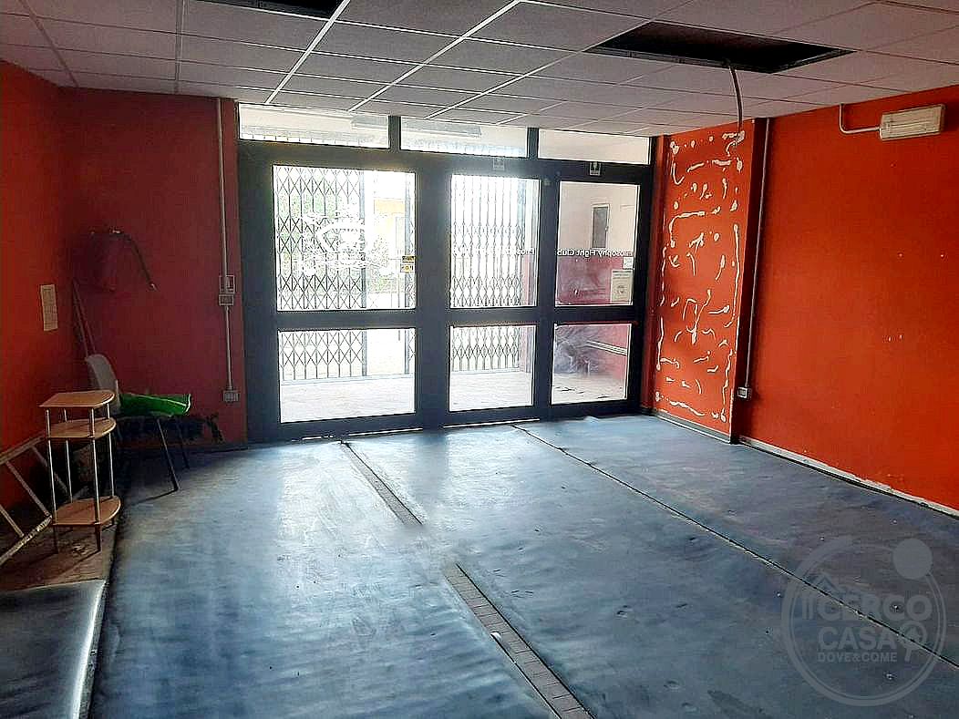 PALESTRA VENDITA PERUGIA ZONA FILOSOFI · foto 1