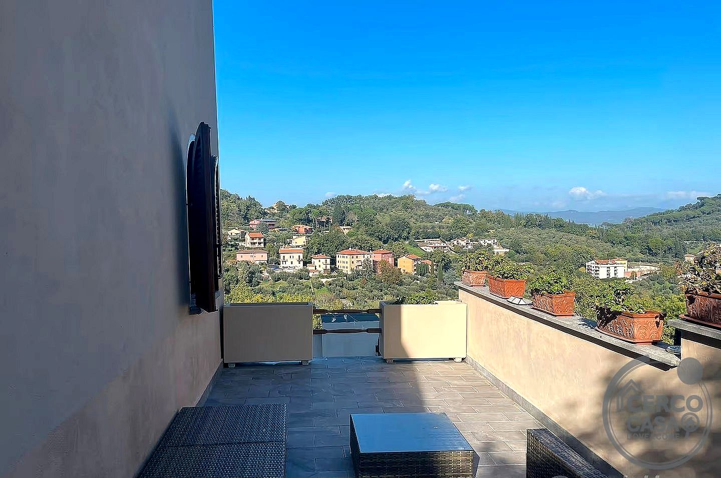 VILLA VENDITA PERUGIA MONTELUCE · foto 2