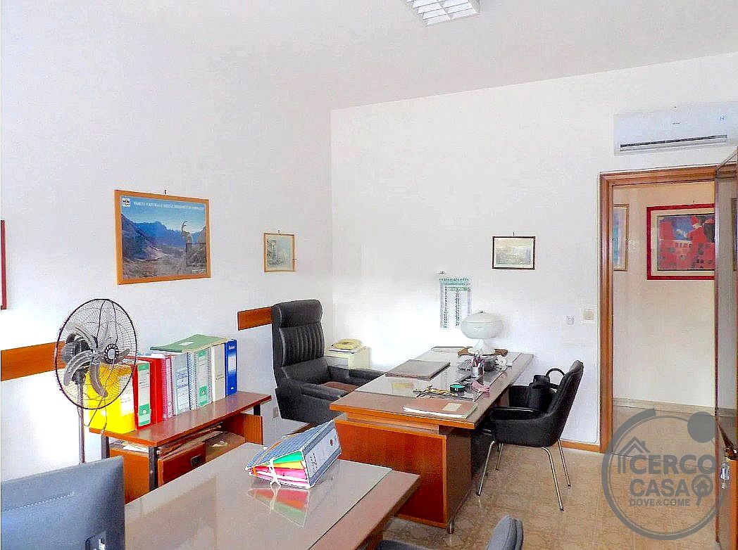 UFFICIO AFFITTO TERNI CITTÀ GIARDINO · foto 4