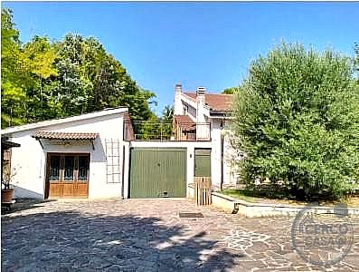 VILLA BIFAMILIARE VENDITA SAN GEMINI · foto 32