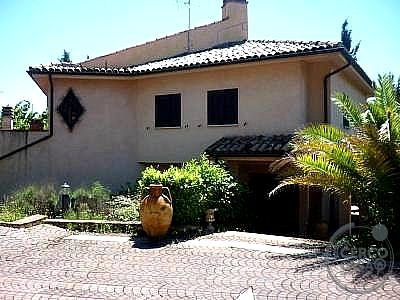 VILLA VENDITA TERNI PERTICARA · foto 13