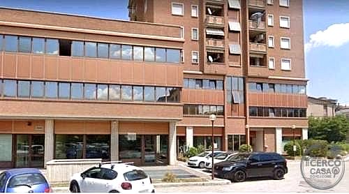 NEGOZIO VENDITA TERNI MARATTA · foto 2