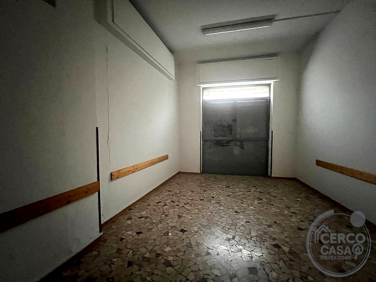 NEGOZIO VENDITA TERNI CENTRO STORICO · foto 4