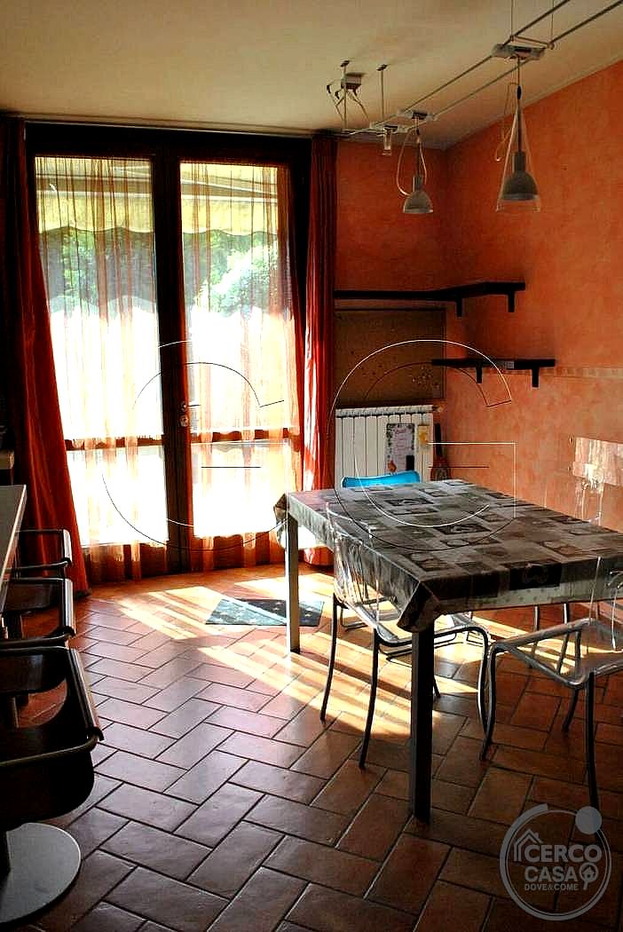 VILLA A SCHIERA VENDITA TERNI SEMICENTRO · foto 3
