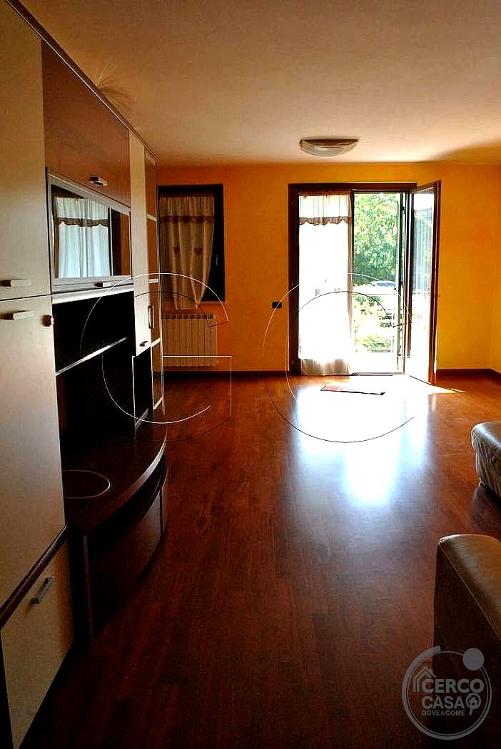 VILLA A SCHIERA VENDITA TERNI SEMICENTRO · foto 5