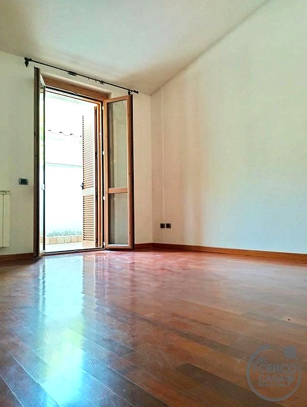 VILLA BIFAMILIARE VENDITA TERNI SAN ROCCO · foto 7