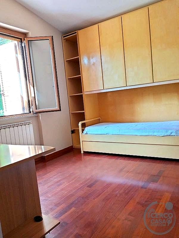 VILLA BIFAMILIARE VENDITA TERNI SAN ROCCO · foto 9