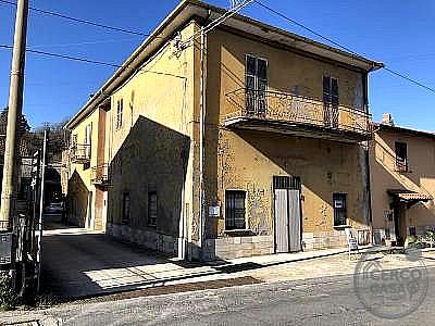 PALAZZO VENDITA MONTEFRANCO · foto 24
