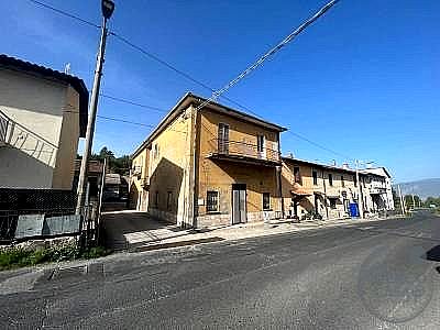 PALAZZO VENDITA MONTEFRANCO · foto 27