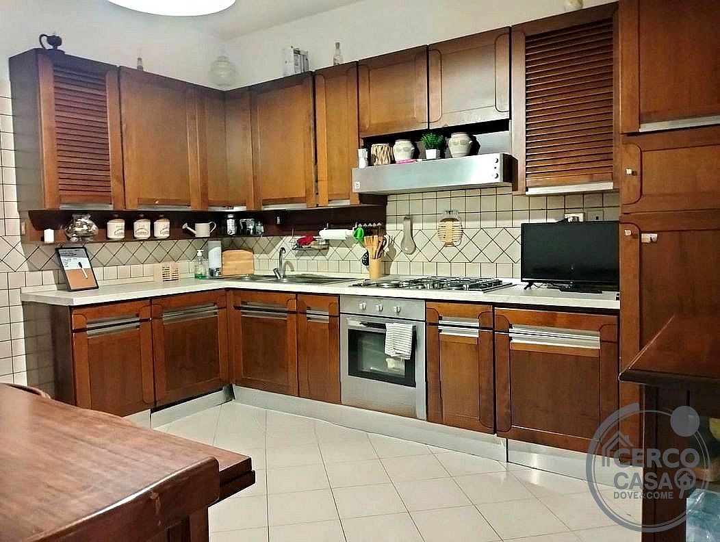 VILLA A SCHIERA VENDITA TERNI COSPEA · foto 2