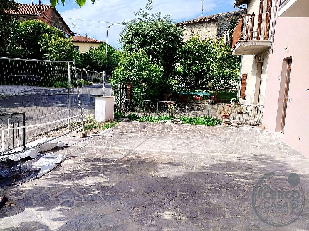 APPARTAMENTO AFFITTO AVIGLIANO UMBRO · foto 2