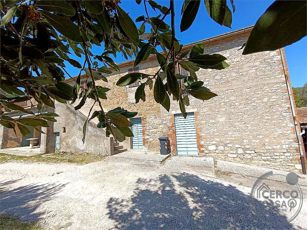 RUSTICO - CASALE VENDITA PASSIGNANO SUL TRASIMENO