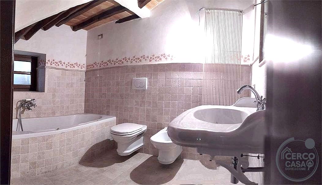 PALAZZO VENDITA BETTONA · foto 11