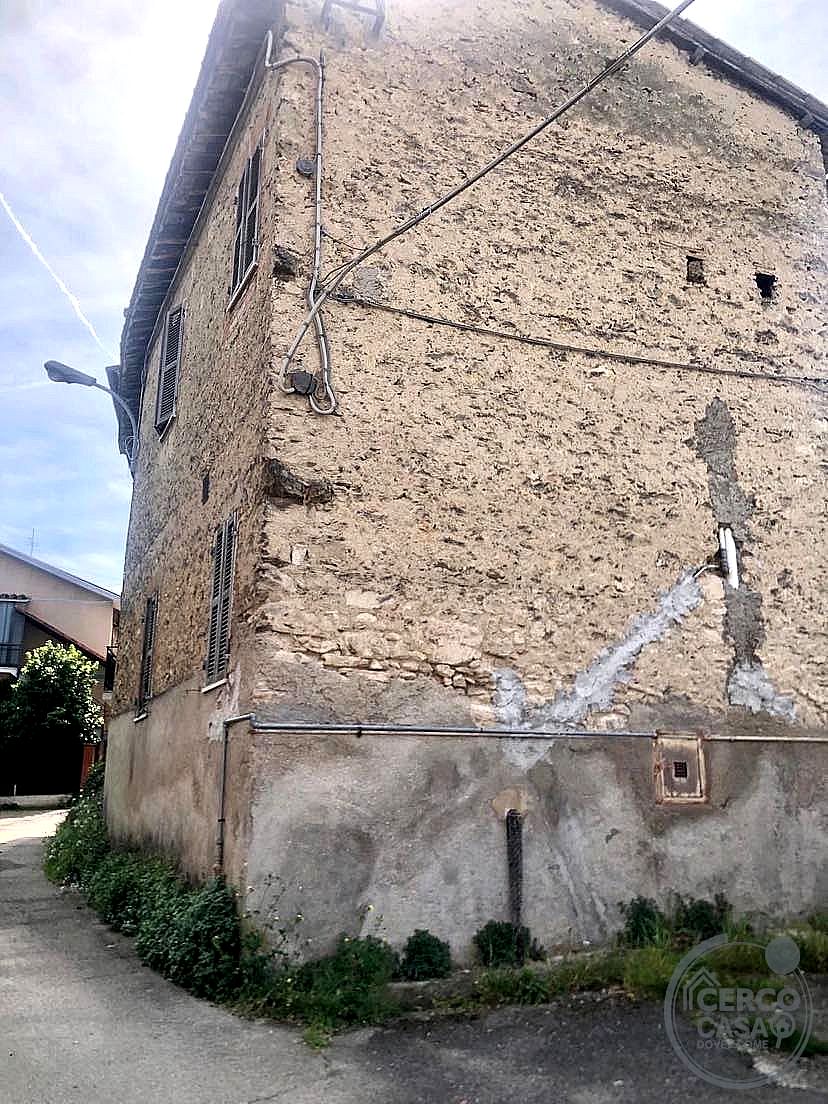RUSTICO - CASALE VENDITA TERNI
