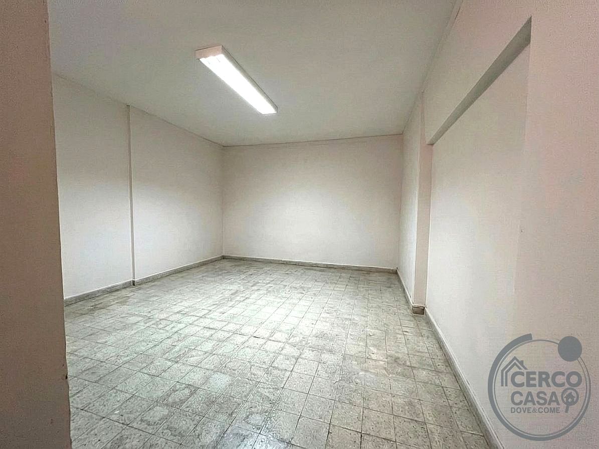 NEGOZIO VENDITA TERNI · foto 4