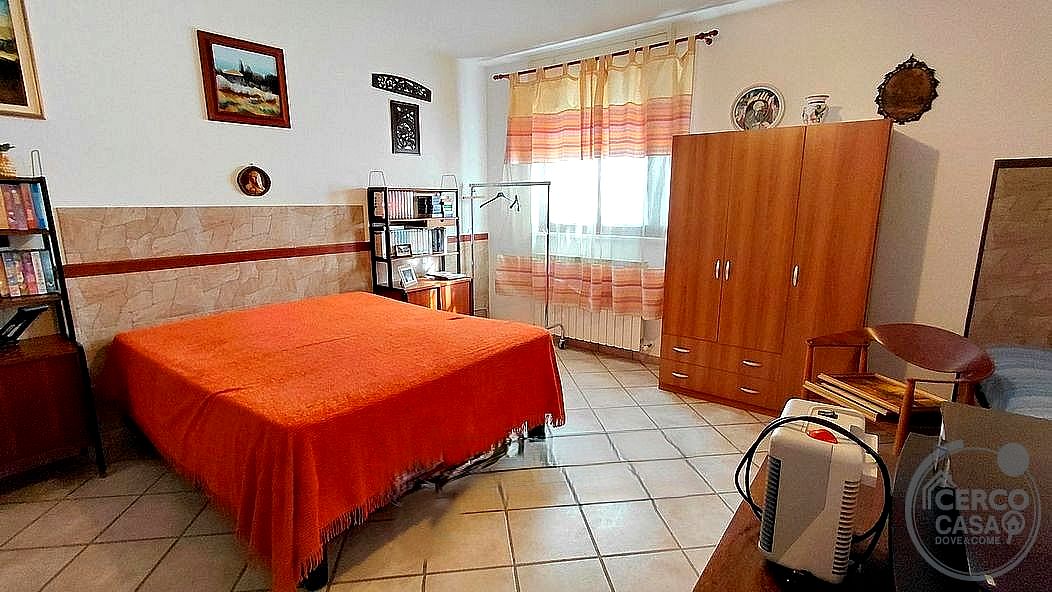 VILLA VENDITA TODI PANTALLA · foto 12