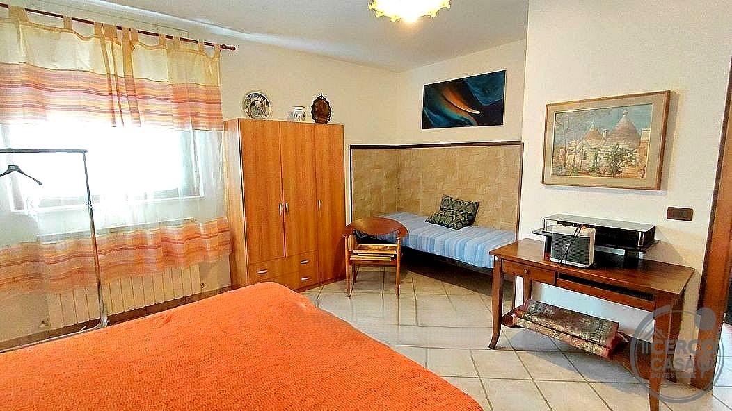 VILLA VENDITA TODI PANTALLA · foto 13