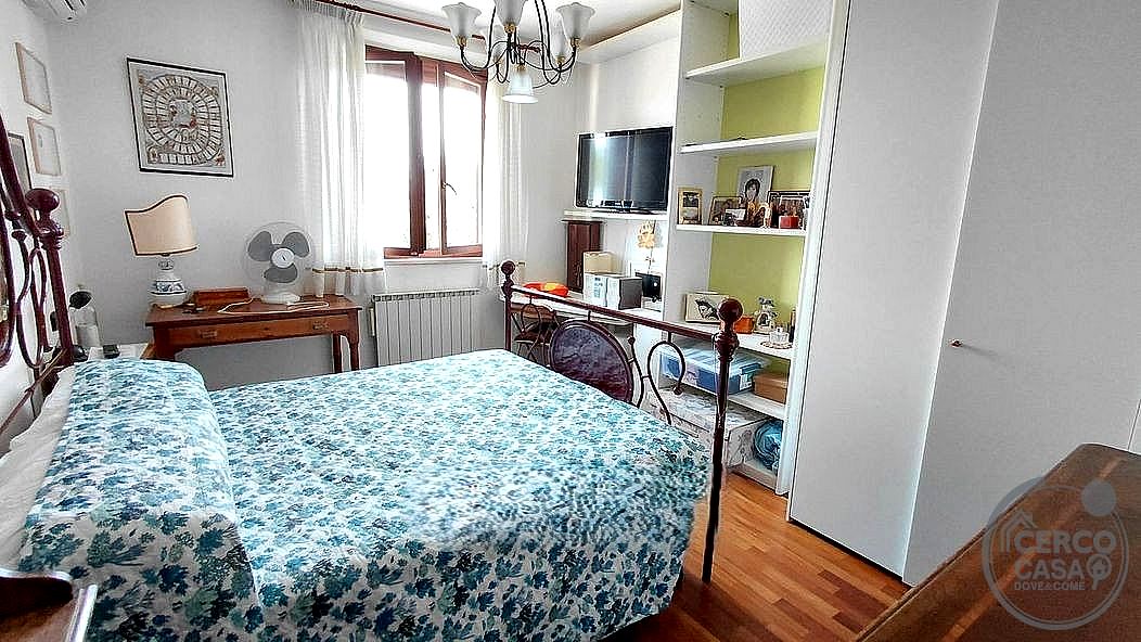 VILLA A SCHIERA VENDITA PERUGIA BOSCO · foto 10