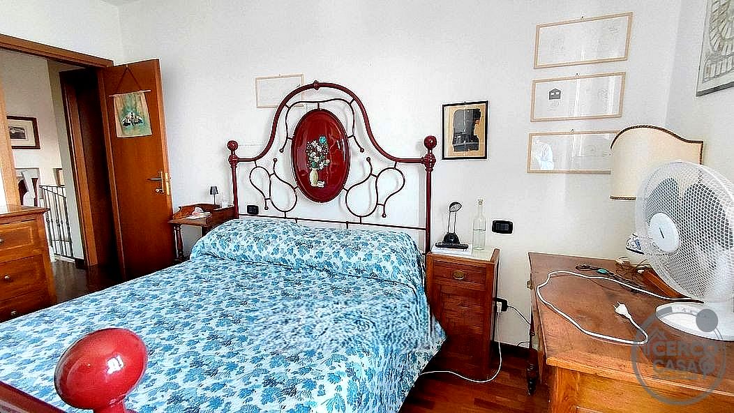 VILLA A SCHIERA VENDITA PERUGIA BOSCO · foto 11
