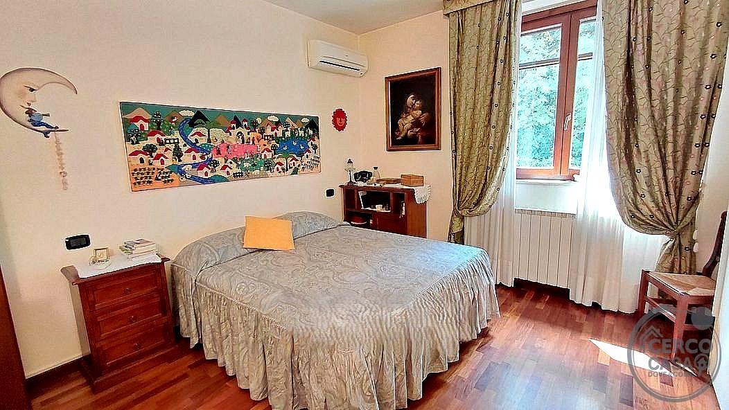 VILLA A SCHIERA VENDITA PERUGIA BOSCO · foto 12