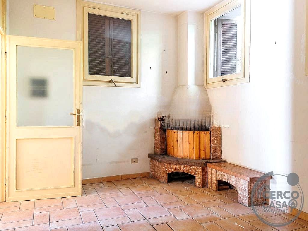VILLA A SCHIERA VENDITA ASSISI · foto 6