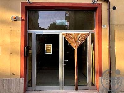 NEGOZIO AFFITTO PERUGIA FERRO DI CAVALLO · foto 23