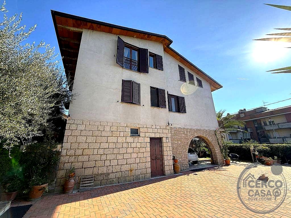 VILLA VENDITA CORCIANO ELLERA