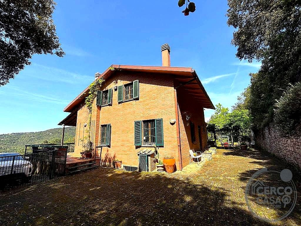 VILLA VENDITA PERUGIA CITTA' DELLA DOMENICA