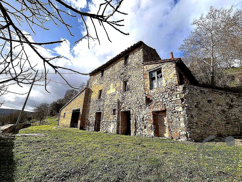 RUSTICO - CASALE VENDITA PIEGARO