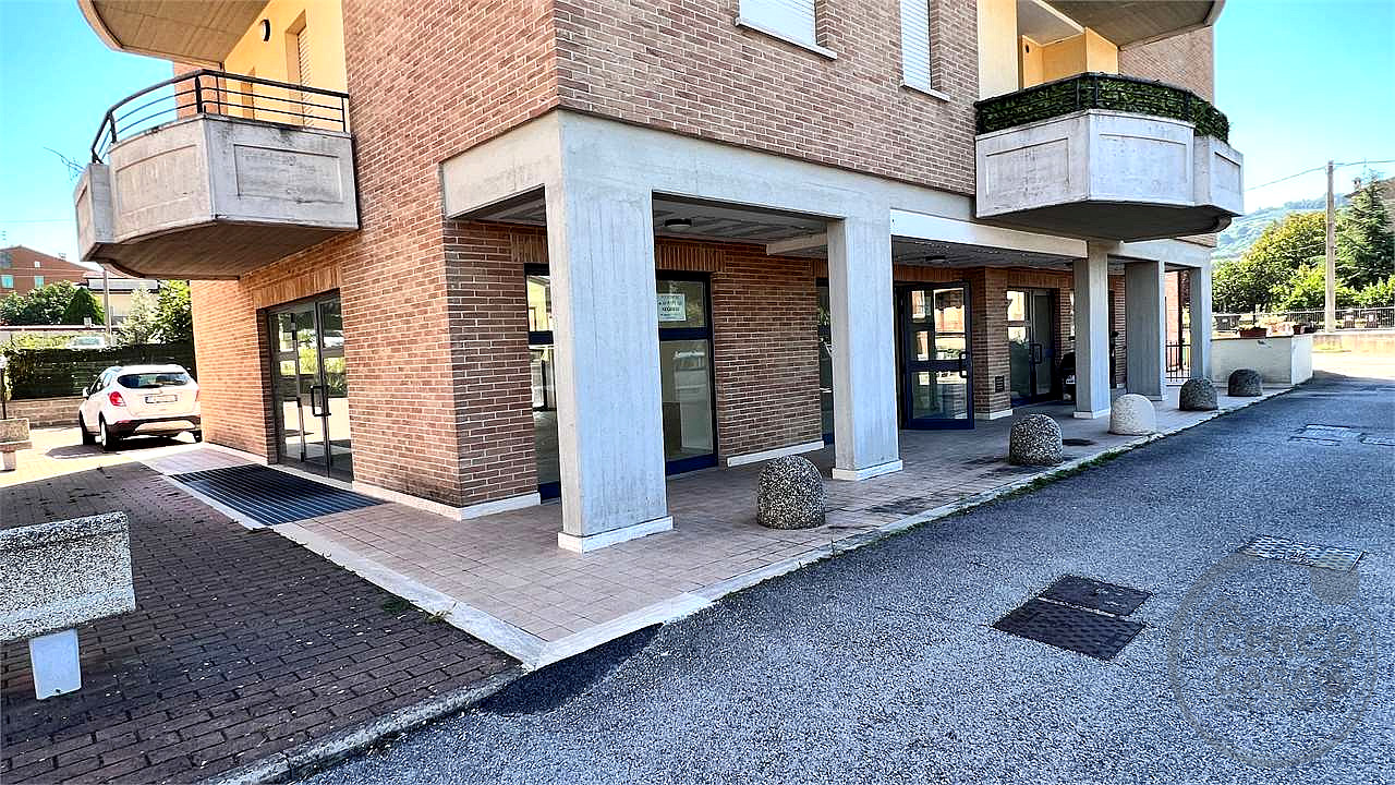 Negozio in vendita a Marsciano - Marsciano