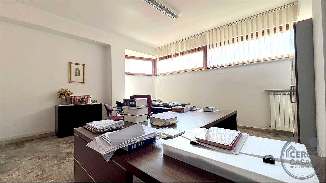 UFFICIO VENDITA PERUGIA · foto 4