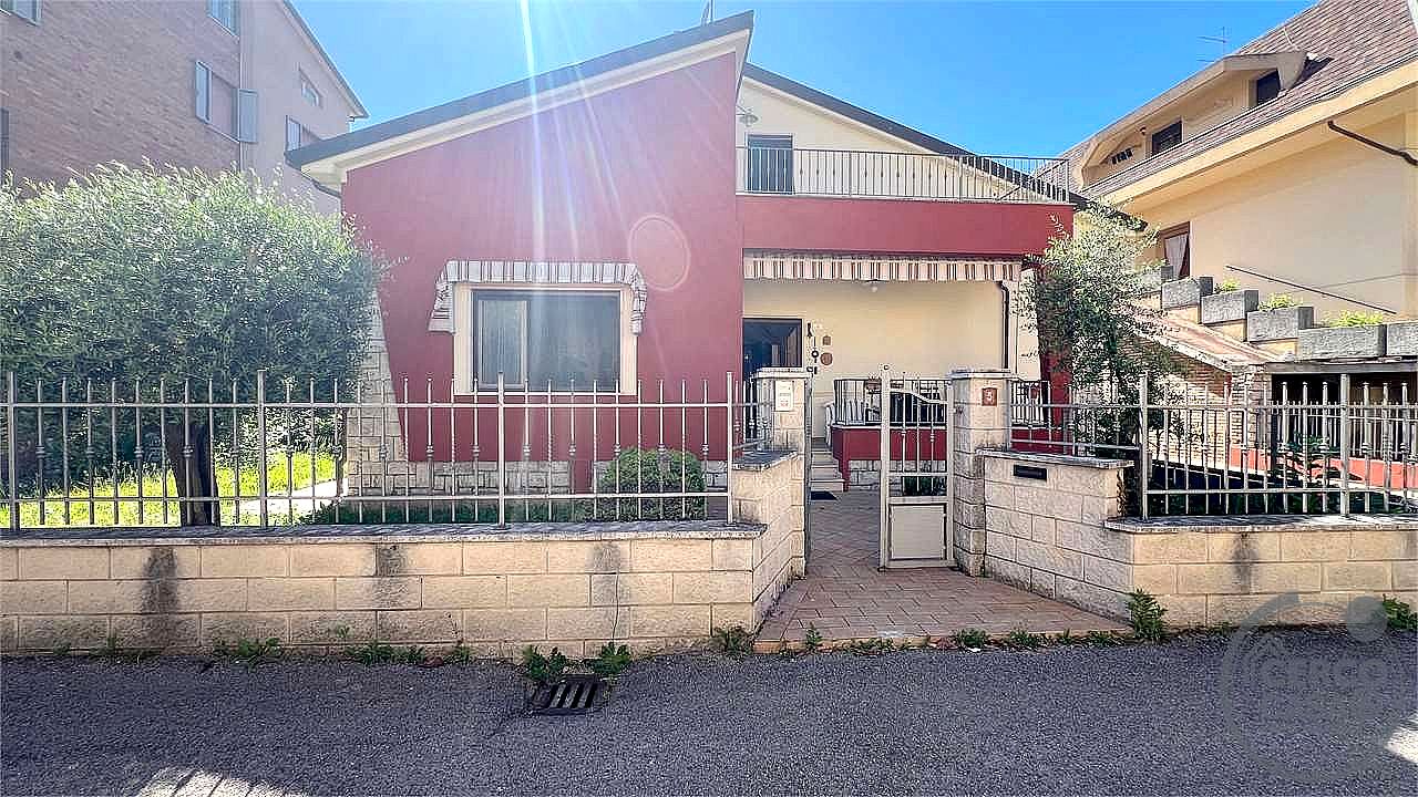 VILLA VENDITA BASTIA UMBRA · foto 25