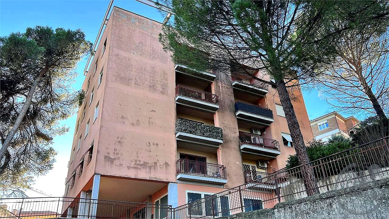 4 O PIÙ LOCALI VENDITA PERUGIA SAN MARCO · foto 3