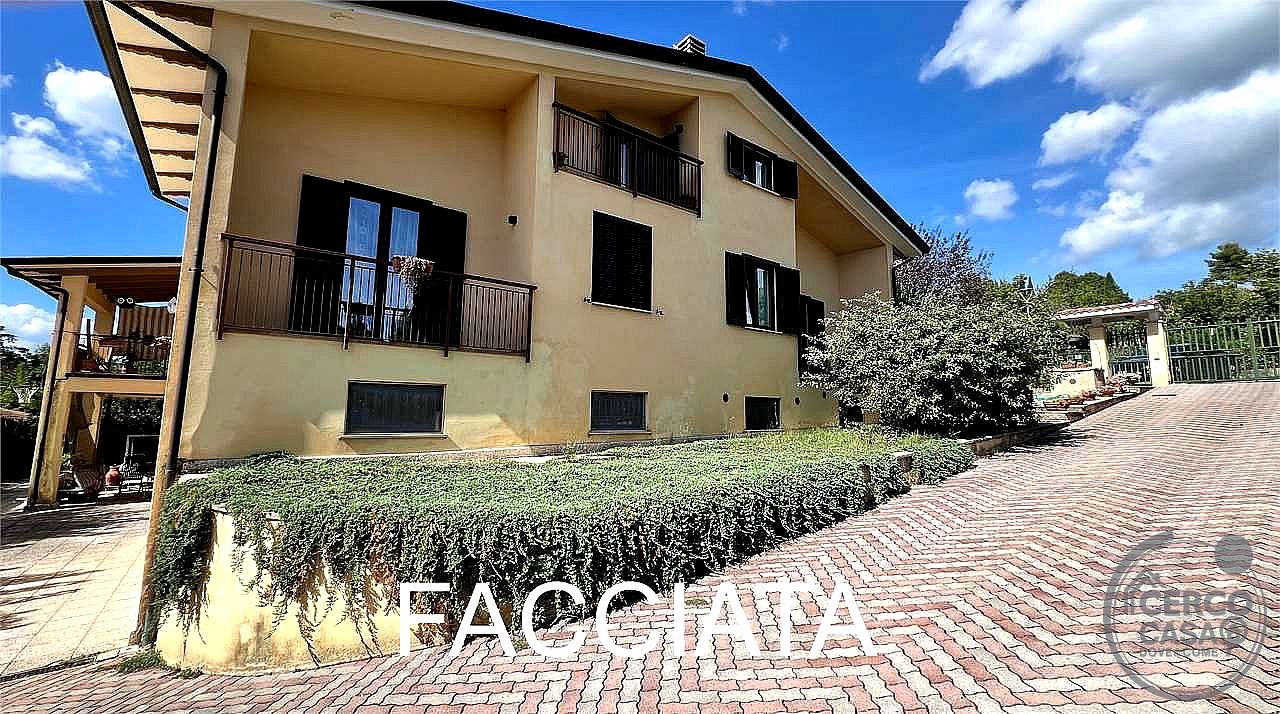 VILLA VENDITA PERUGIA TOPPO FONTANELLE · foto 2