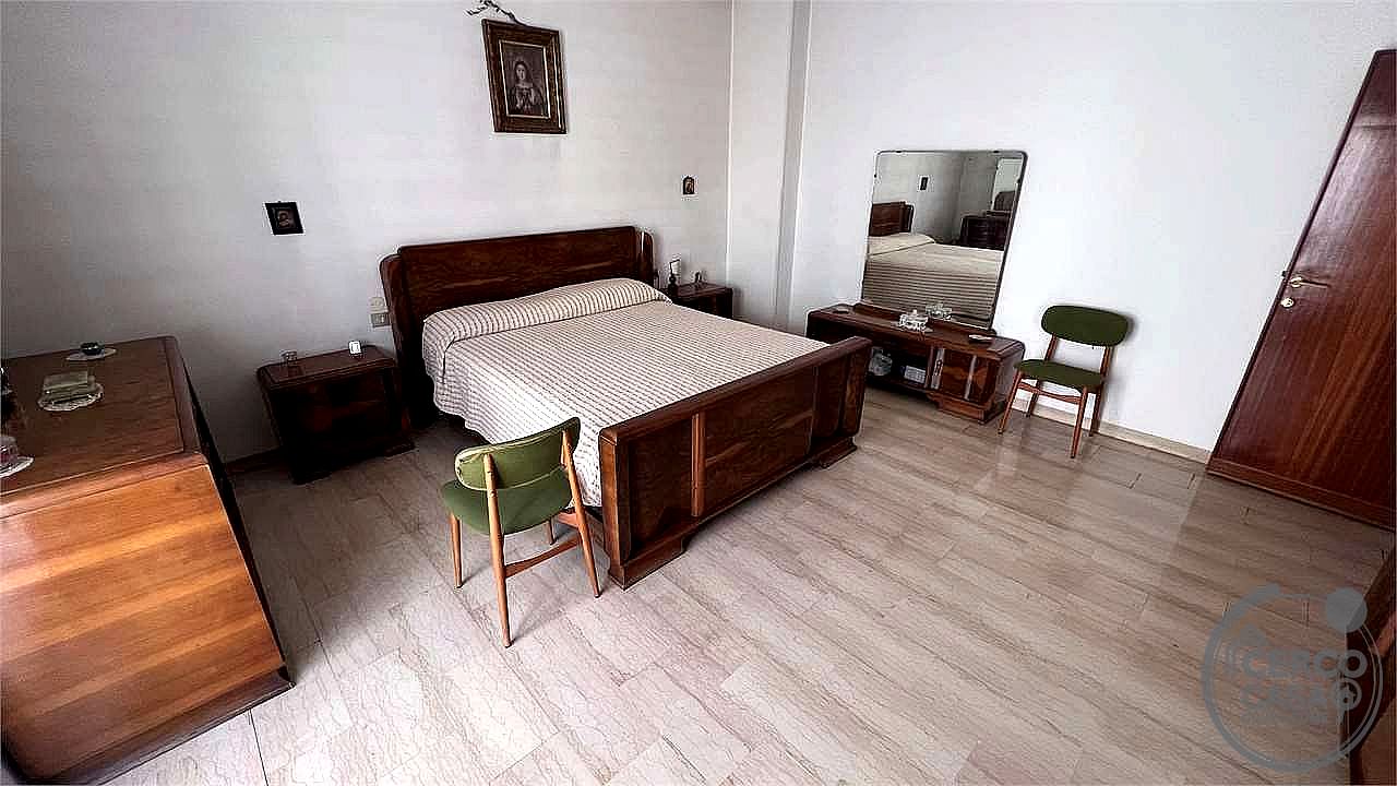 4 O PIÙ LOCALI VENDITA PERUGIA · foto 12
