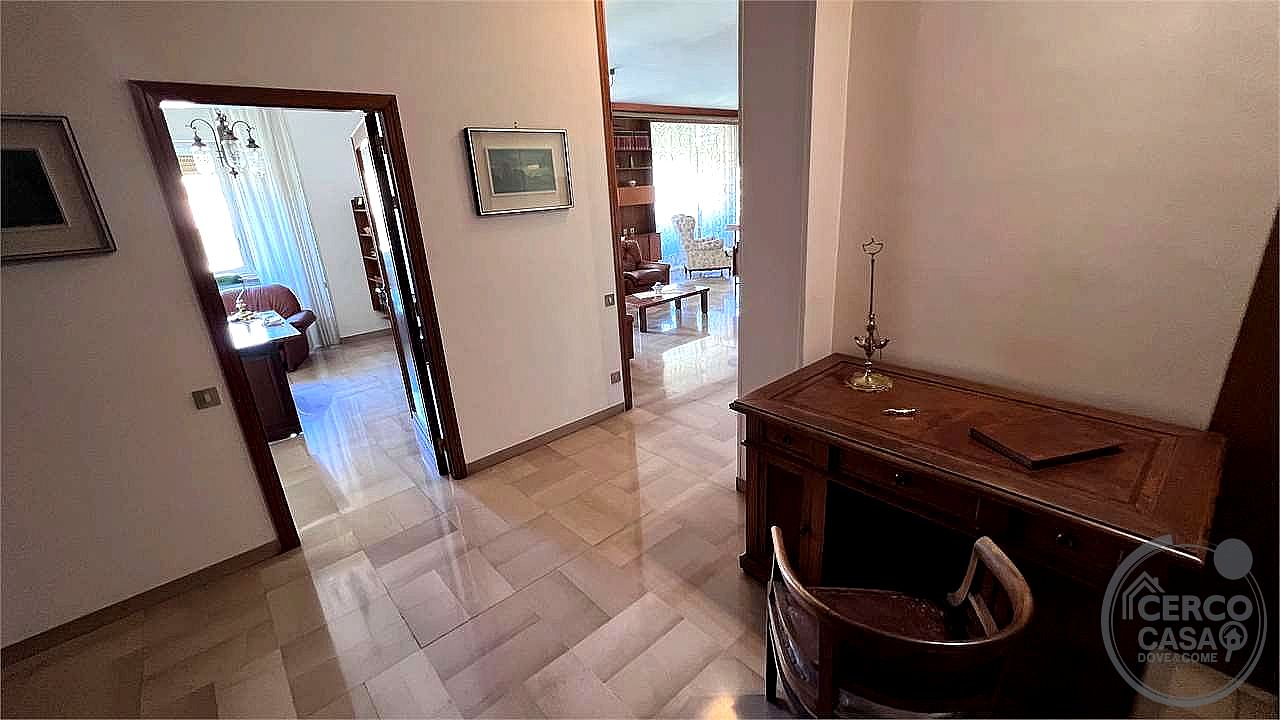 4 O PIÙ LOCALI VENDITA PERUGIA · foto 28