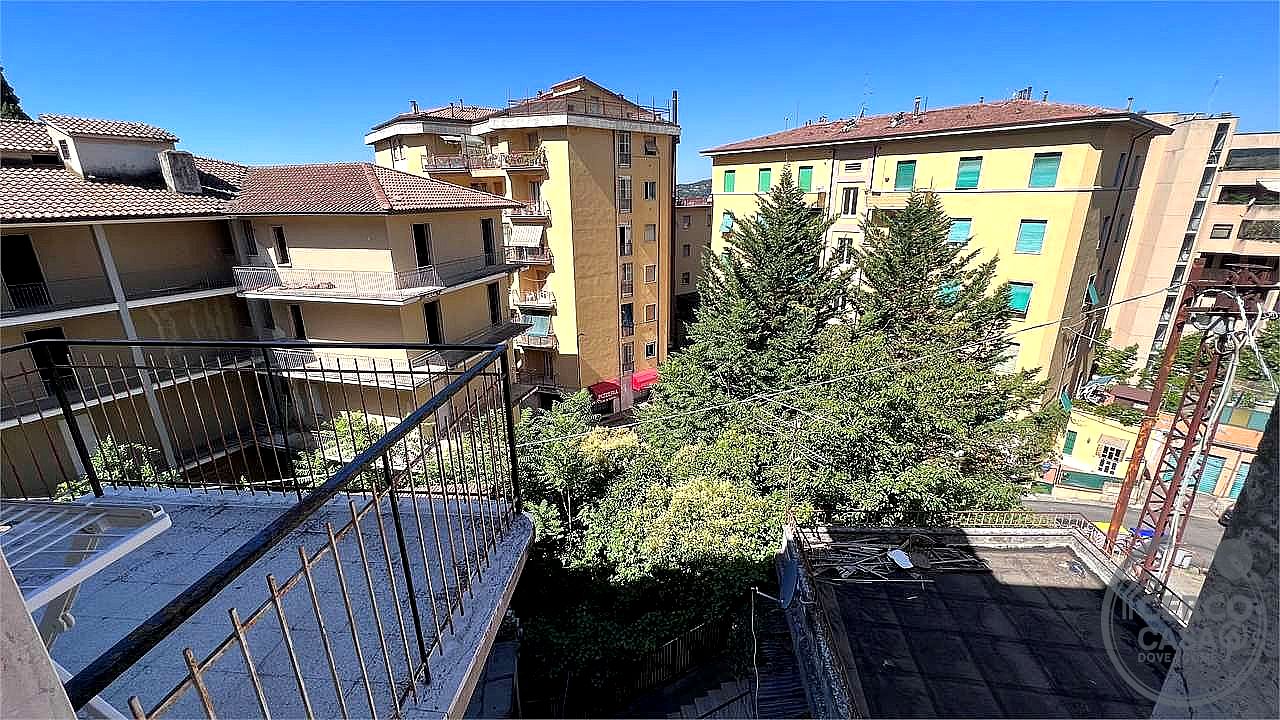 4 O PIÙ LOCALI VENDITA PERUGIA · foto 31