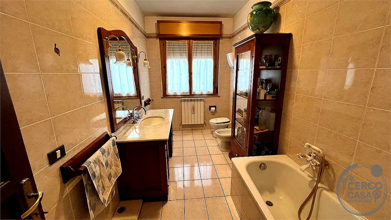 4 O PIÙ LOCALI VENDITA TORGIANO · foto 10