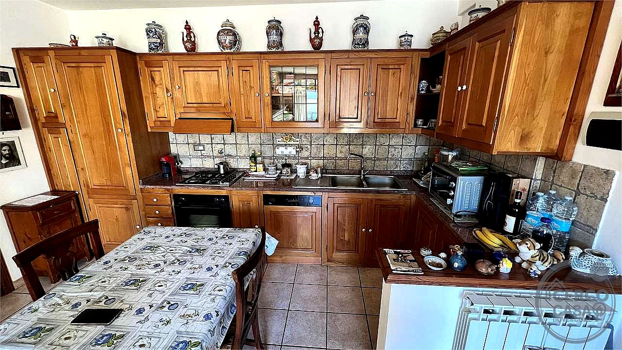 4 O PIÙ LOCALI VENDITA TORGIANO · foto 13
