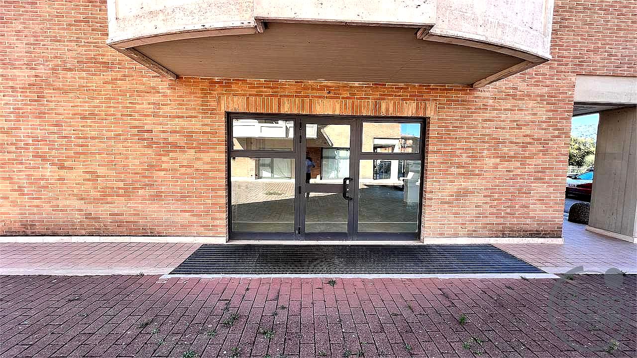NEGOZIO VENDITA MARSCIANO · foto 6