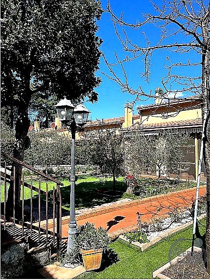 VILLA VENDITA PERUGIA LACUGNANO - Perugia