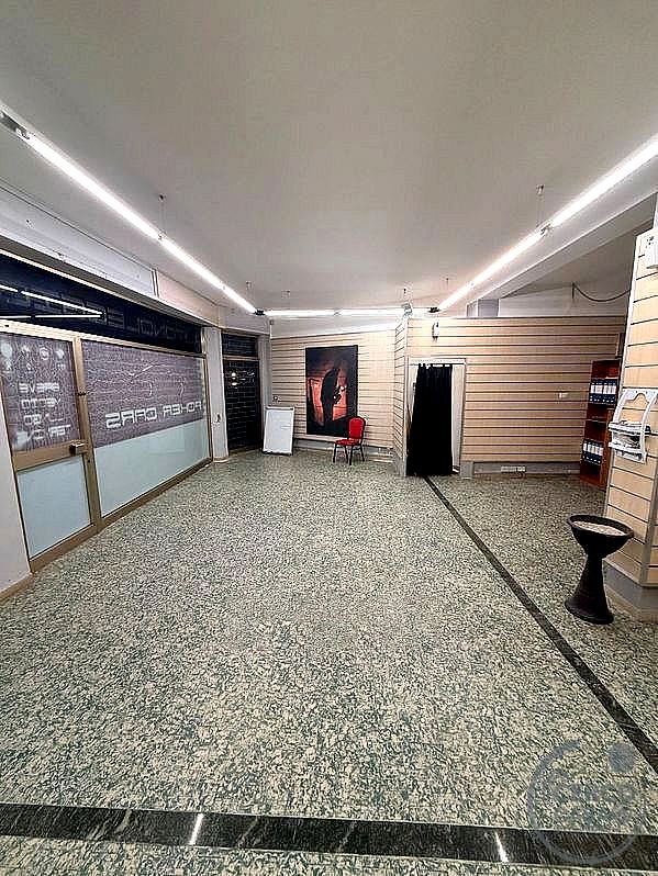 NEGOZIO VENDITA PERUGIA FERRO DI CAVALLO · foto 2