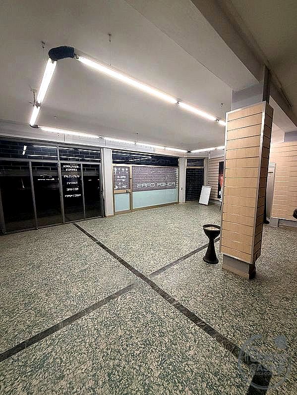 NEGOZIO VENDITA PERUGIA FERRO DI CAVALLO · foto 3