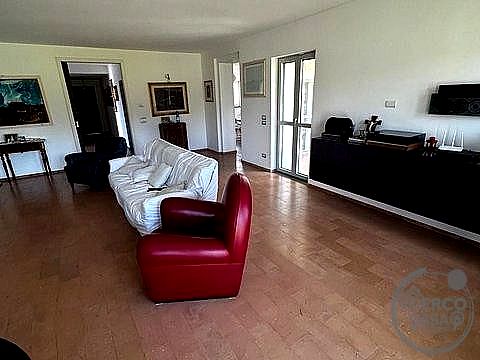 VILLA VENDITA PERUGIA COLLESTRADA · foto 4