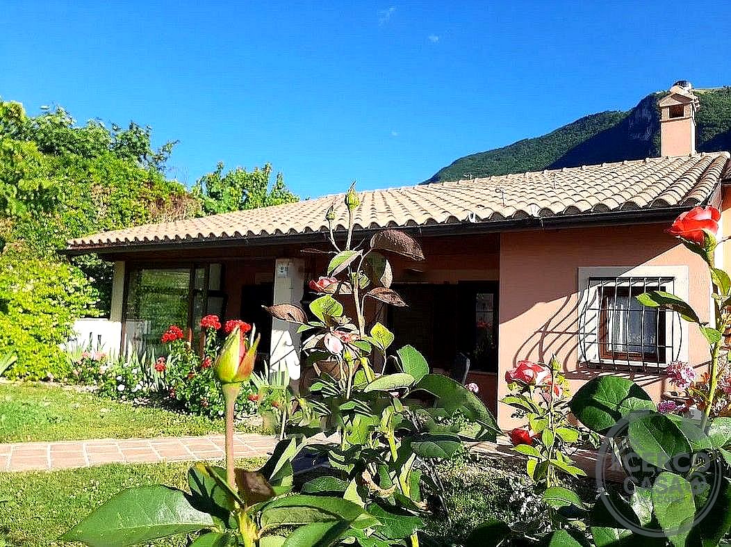 VILLA VENDITA SANT'ANATOLIA DI NARCO - Sant'Anatolia di Narco