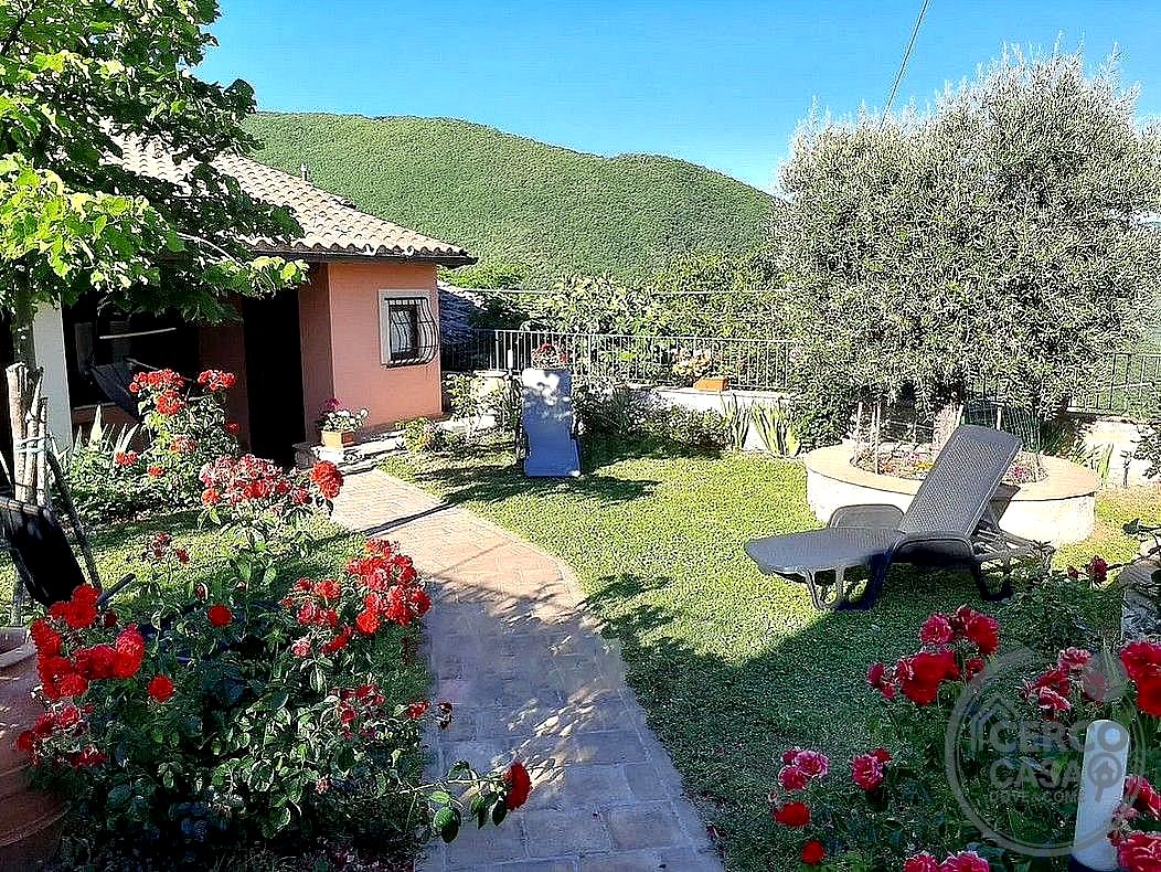 VILLA VENDITA SANT'ANATOLIA DI NARCO · foto 4