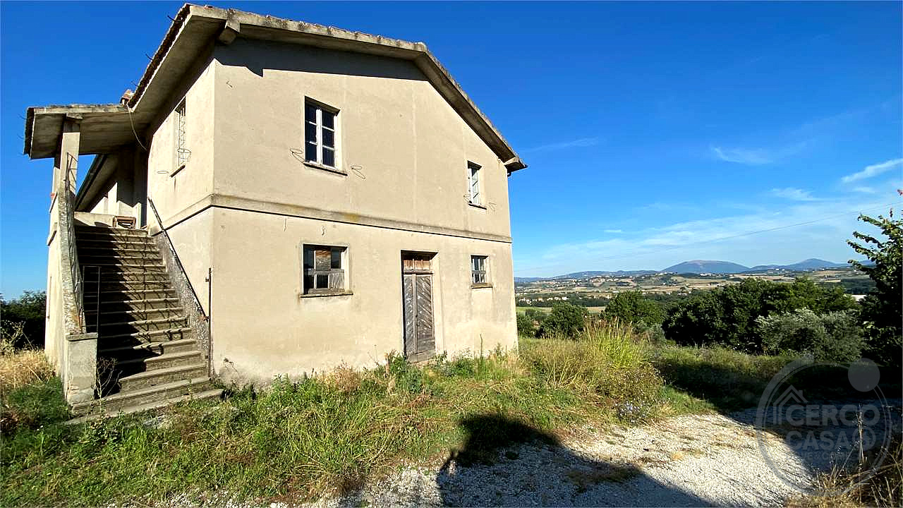 casale in comune di Assisi